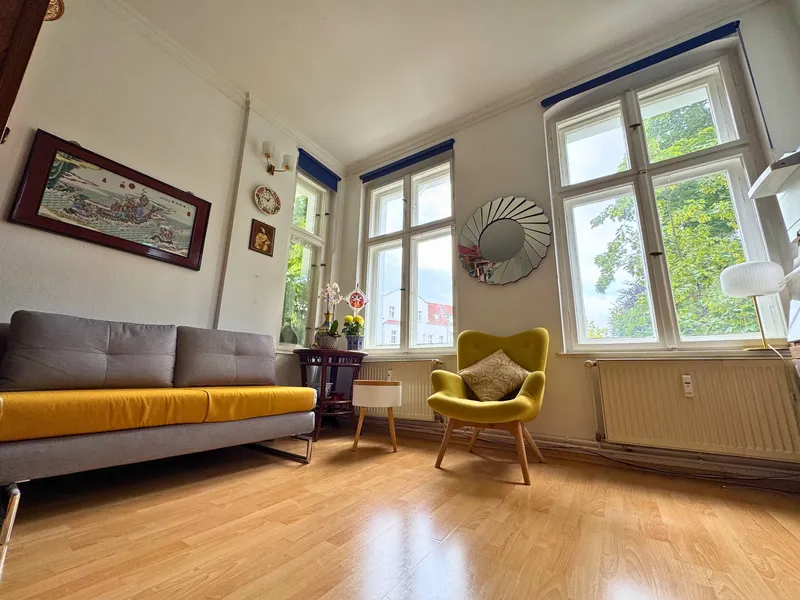 Helle, voll möblierte 2-Zimmer-Wohnung in Altbau in Berlin-Karlshorst – zur Miete für 6–8 Monate — photo 1